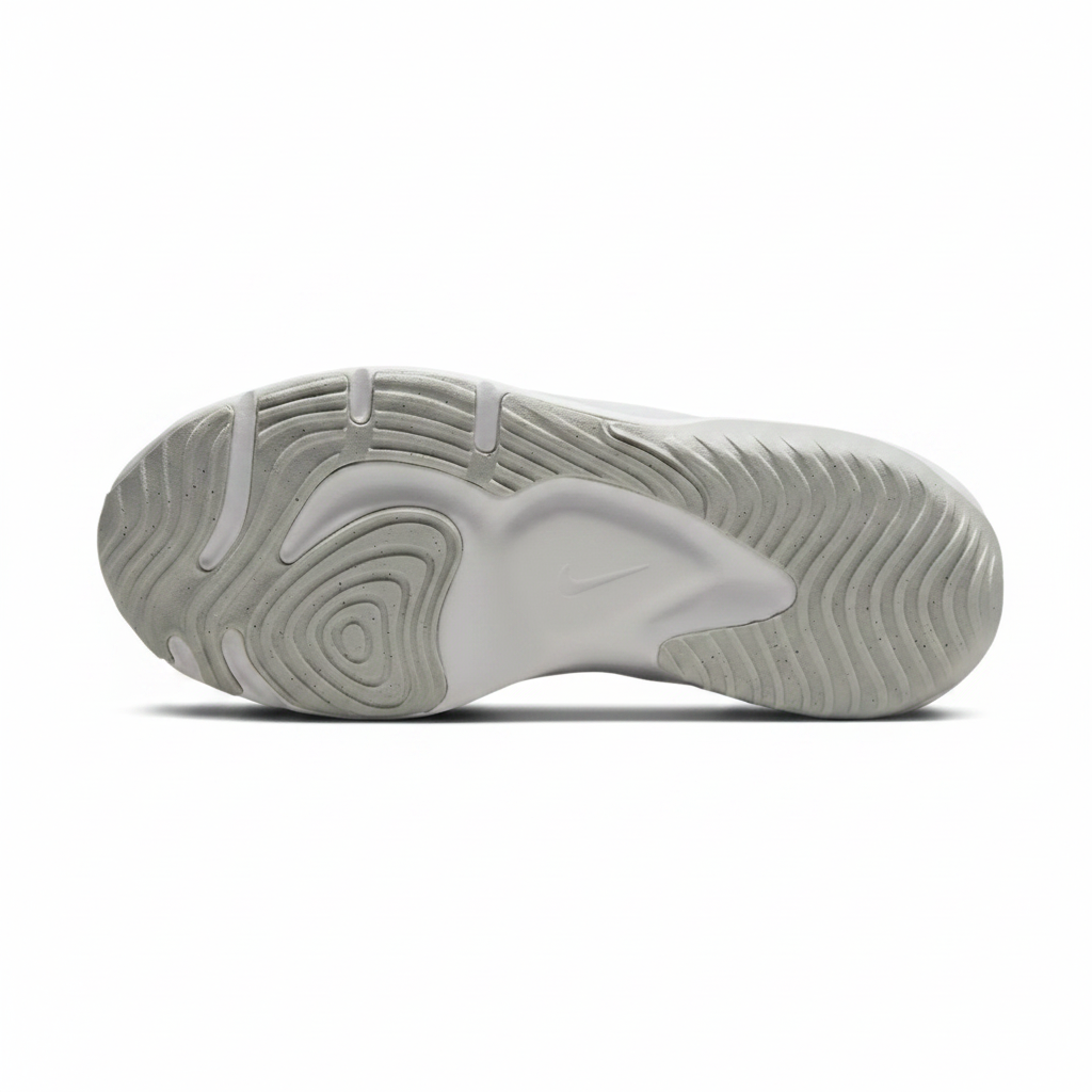 Women's Nike Legend Essential 3 Next Nature Training Size 9.5
