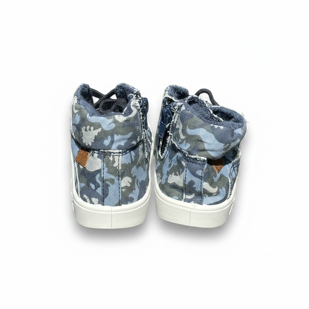 Kid's Blowfish Malibu Navy Camo Canvas Sneakers Size 11