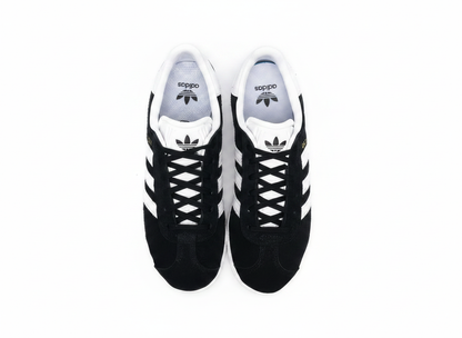 Little Kid Adidas Gazelle Athletic Shoe Size 11K Black/White