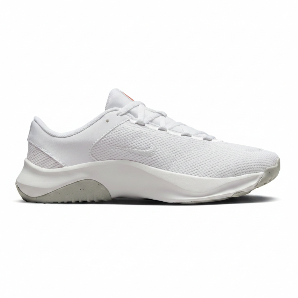 Women's Nike Legend Essential 3 Next Nature Training Size 9.5